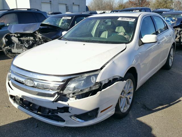 3FAHP0JG0CR367162 - 2012 FORD FUSION WHITE photo 2