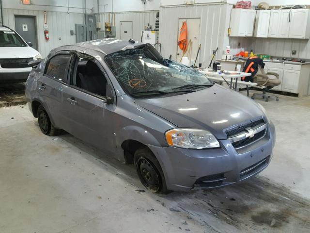 KL1TD56EX9B641134 - 2009 CHEVROLET AVEO LS SILVER photo 1