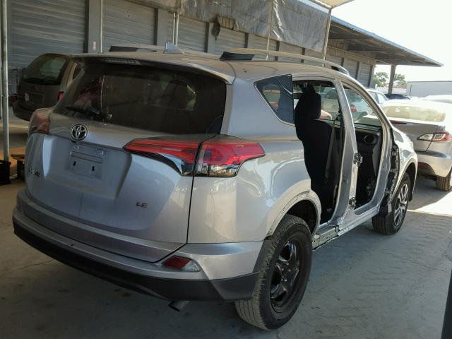 2T3ZFREV0HW347849 - 2017 TOYOTA RAV4 LE Boz foto 4