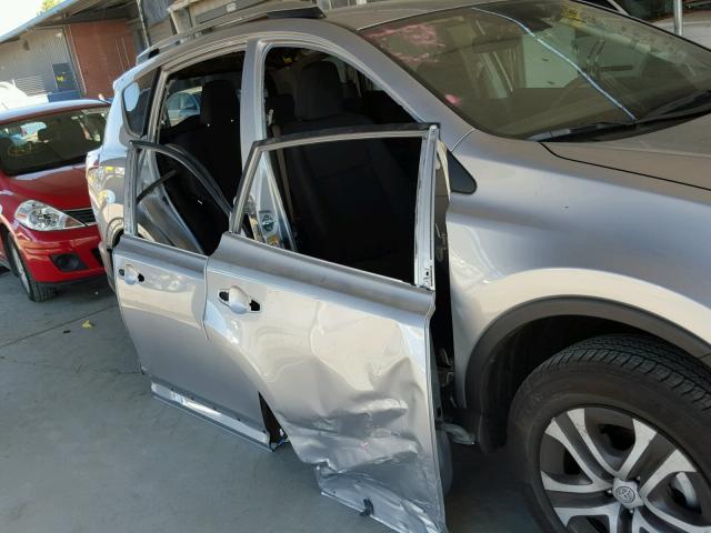 2T3ZFREV0HW347849 - 2017 TOYOTA RAV4 LE Boz foto 9