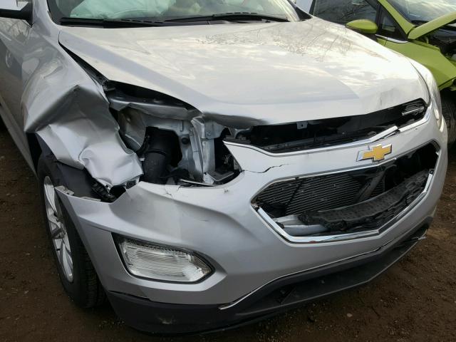 2GNALCEK7H1576084 - 2017 CHEVROLET EQUINOX LT SILVER photo 9