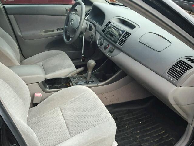4T1BE32KX4U300925 - 2004 TOYOTA CAMRY LE 黑色 照片 5