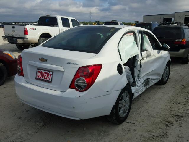 1G1JA5SHXC4212704 - 2012 CHEVROLET SONIC LS WHITE photo 4