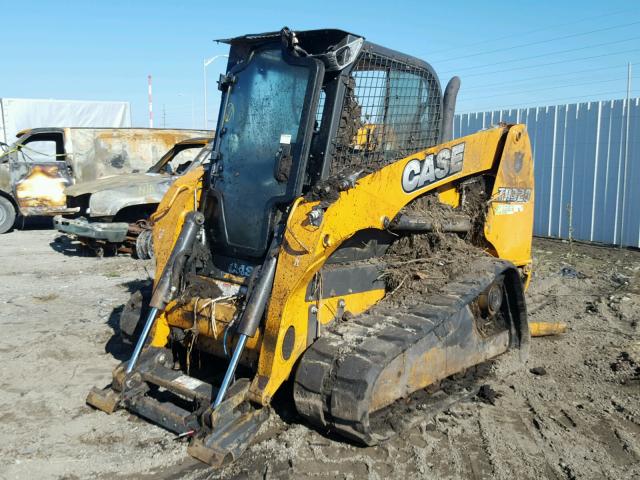 JAFTR320KDM462847 - 2013 CASE SKIDLOADER YELLOW photo 2