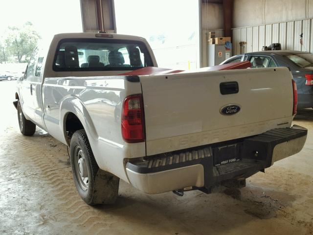 1FT7X2A62CEC57323 - 2012 FORD F250 WHITE photo 3