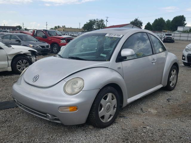 3VWCS21C71M408454 - 2001 VOLKSWAGEN NEW BEETLE Gümüş foto 2