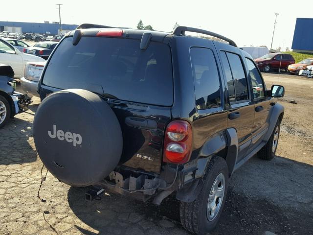 1J4GL48K65W638576 - 2005 JEEP LIBERTY SP BLACK photo 4