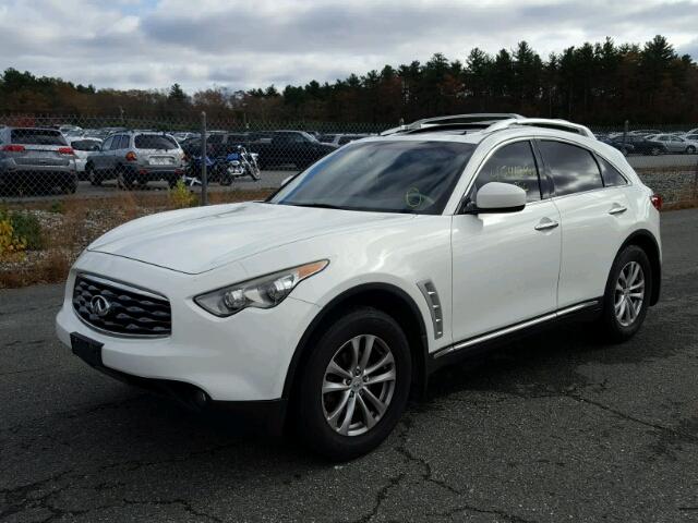 JN8AS1MW8AM854932 - 2010 INFINITI FX35 WHITE photo 2