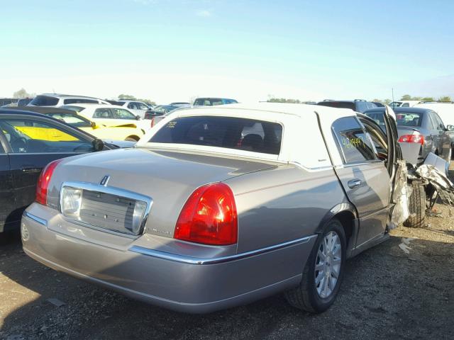 1LNHM81W83Y621464 - 2003 LINCOLN TOWN CAR E BEIGE photo 4