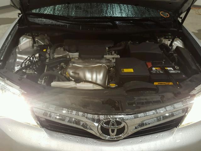 4T4BF1FK8DR301377 - 2013 TOYOTA CAMRY L SILVER photo 7