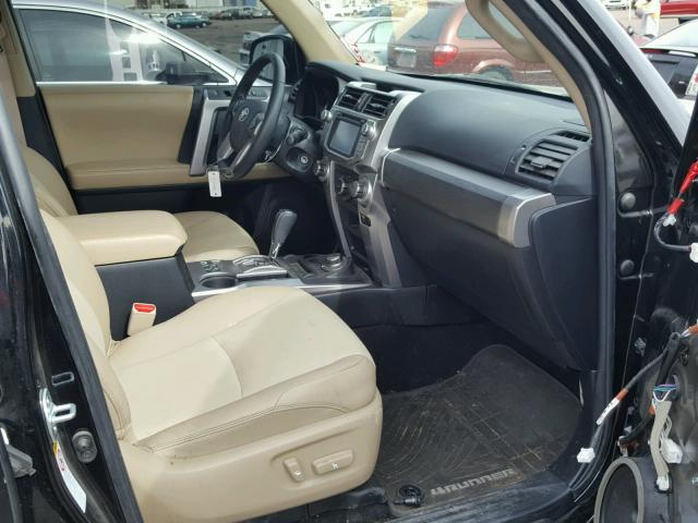 JTEBU5JRXG5325268 - 2016 TOYOTA 4RUNNER BLACK photo 5