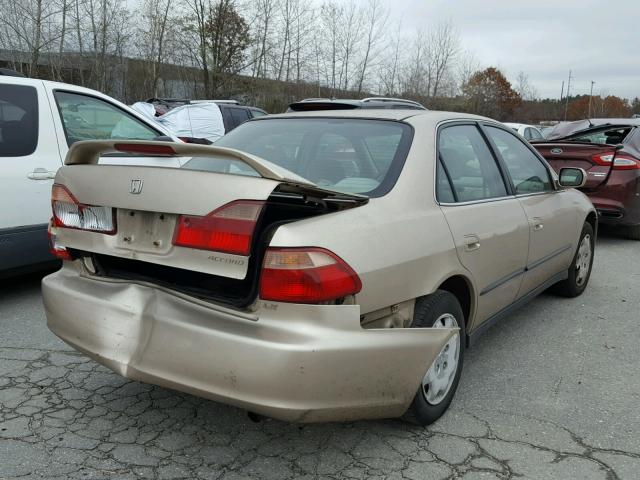 1HGCG6657YA117838 - 2000 HONDA ACCORD LX GOLD photo 4