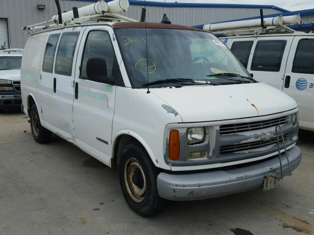 1GCFG25W2W1109397 - 1998 CHEVROLET EXPRESS G2 WHITE photo 1