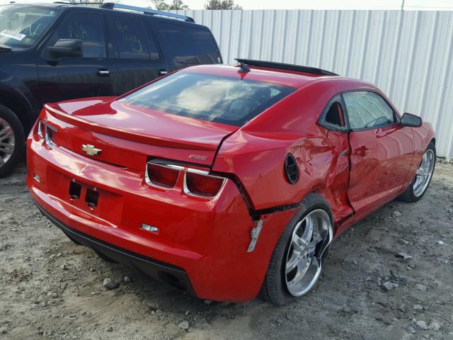 2G1FC1EV5A9146969 - 2010 CHEVROLET CAMARO LT RED photo 4