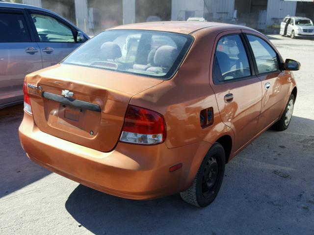 KL1TD52665B439061 - 2005 CHEVROLET AVEO BASE ORANGE photo 4