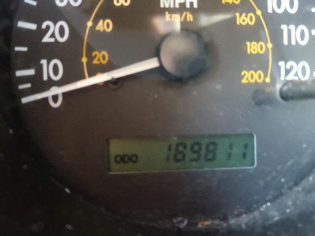 KL1TD52665B439061 - 2005 CHEVROLET AVEO BASE ORANGE photo 8