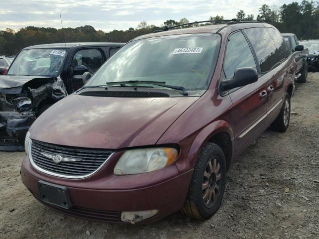 2C8GP54LX2R700286 - 2002 CHRYSLER TOWN & COU BURGUNDY photo 2