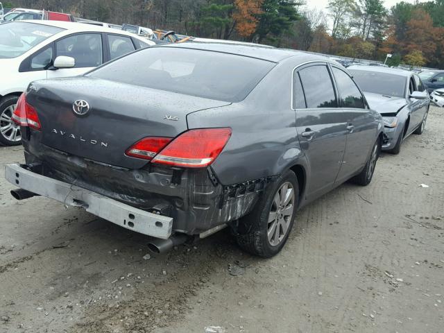 4T1BK36B85U048967 - 2005 TOYOTA AVALON XL GRAY photo 4