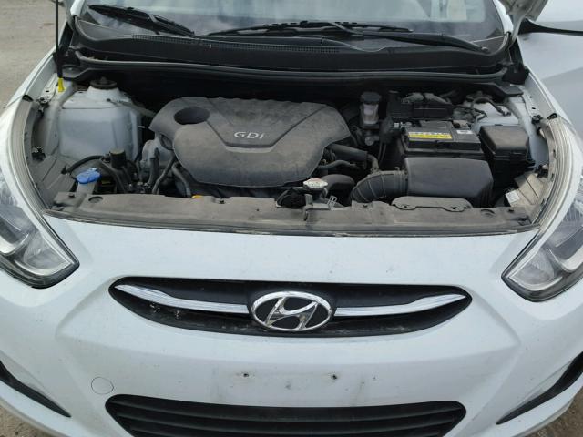 KMHCT4AE1FU815472 - 2015 HYUNDAI ACCENT GLS WHITE photo 7