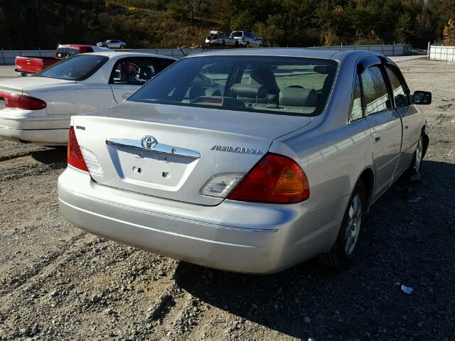 4T1BF28B52U218967 - 2002 TOYOTA AVALON XL SILVER photo 4