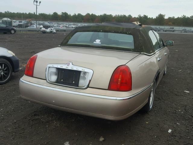 1LNFM82W4WY668694 - 1998 LINCOLN TOWN CAR TAN photo 4