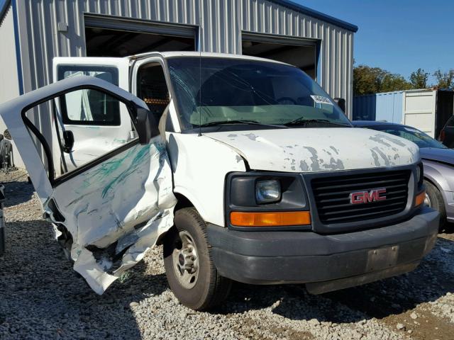 1GTHG35U131101879 - 2003 GMC SAVANA WHITE photo 1