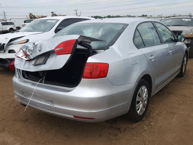 3VW2K7AJ9EM416326 - 2014 VOLKSWAGEN JETTA BASE SILVER photo 4