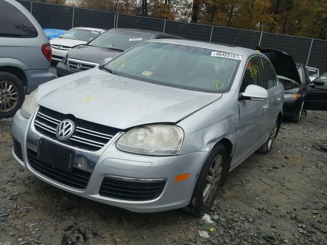 3VWEF71K37M084168 - 2007 VOLKSWAGEN JETTA WOLF SILVER photo 2