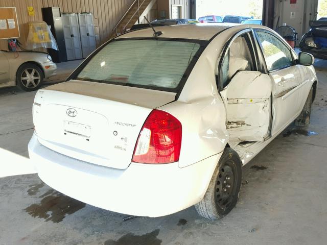 KMHCN4AC1AU492607 - 2010 HYUNDAI ACCENT GLS WHITE photo 4