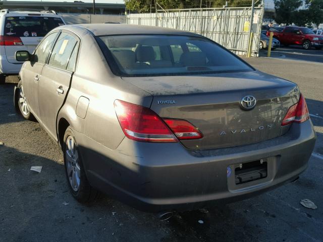 4T1BK36B57U173864 - 2007 TOYOTA AVALON XL GRAY photo 3