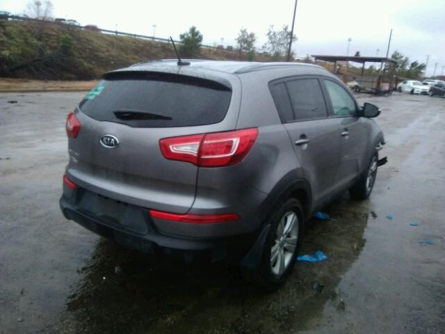 KNDPB3A2XC7285148 - 2012 KIA SPORTAGE B SILVER photo 4