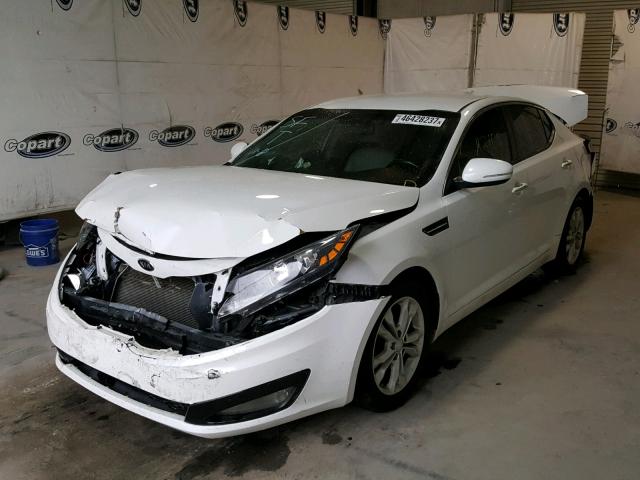 5XXGN4A78CG006912 - 2012 KIA OPTIMA EX WHITE photo 2