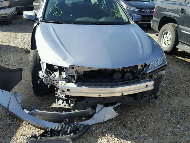 19UUB2F36GA001863 - 2016 ACURA TLX SILVER photo 9