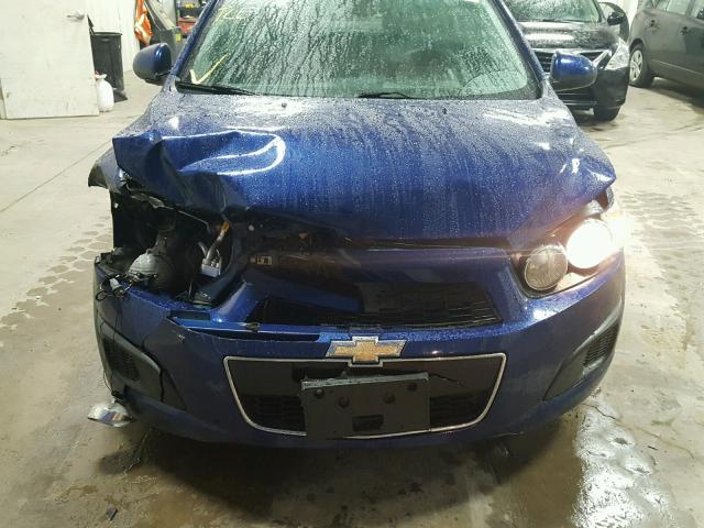 1G1JA5SH5D4122961 - 2013 CHEVROLET SONIC LS 蓝色 照片 7