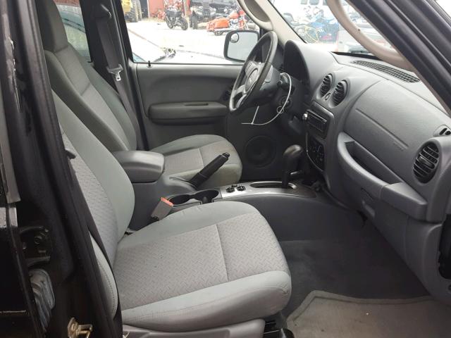 1J8GL38K66W214020 - 2006 JEEP LIBERTY RE BLACK photo 5