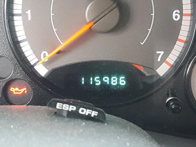 1J8GL38K66W214020 - 2006 JEEP LIBERTY RE BLACK photo 8