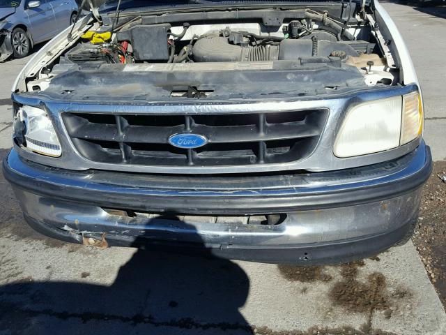 1FTDX1764VNA38581 - 1997 FORD F150 WHITE photo 7