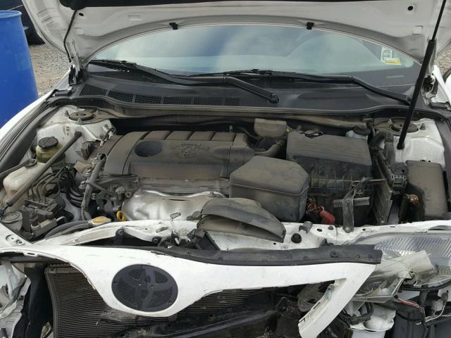 4T1BF3EKXBU734218 - 2011 TOYOTA CAMRY WHITE photo 7