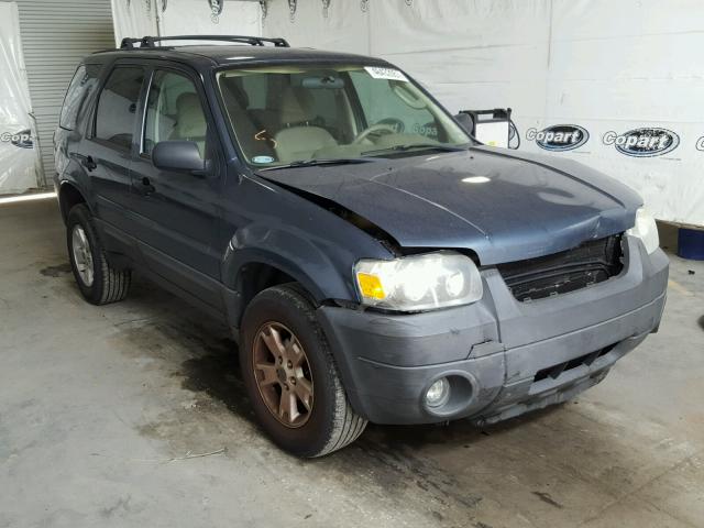 1FMYU03115KB62660 - 2005 FORD ESCAPE BLUE photo 1