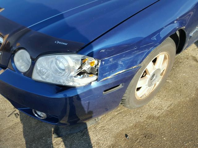 KNAGD126755402423 - 2005 KIA OPTIMA LX BLUE photo 9