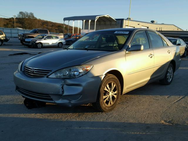 4T1BF32K86U624293 - 2006 TOYOTA CAMRY LE GRAY photo 2