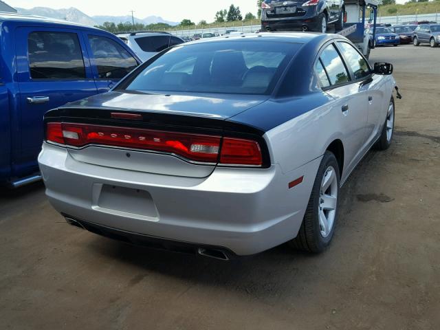 2C3CDXAT6DH677241 - 2013 DODGE CHARGER PO TWO TONE photo 4