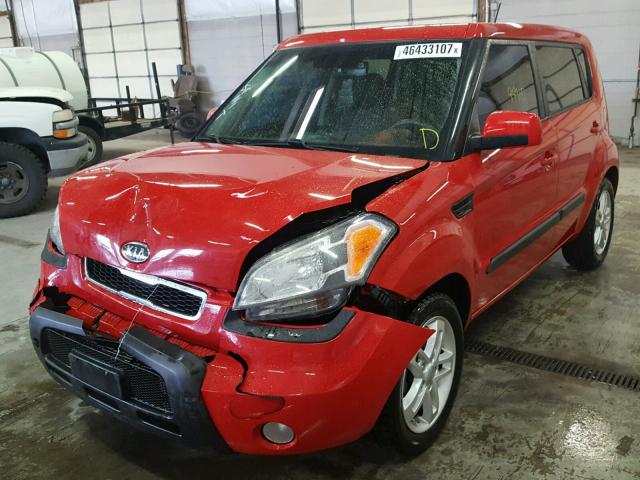 KNDJT2A25B7282251 - 2011 KIA SOUL RED photo 2