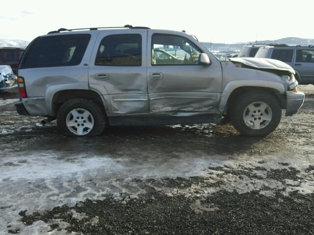 1GNEK13T35J166971 - 2005 CHEVROLET TAHOE K150 SILVER photo 9