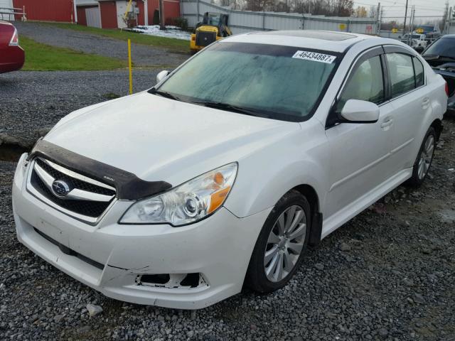 4S3BMBL65B3228912 - 2011 SUBARU LEGACY 2.5 WHITE photo 2