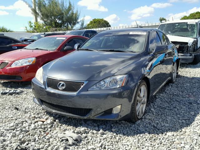 JTHBK262585062661 - 2008 LEXUS IS 250 GRAY photo 2