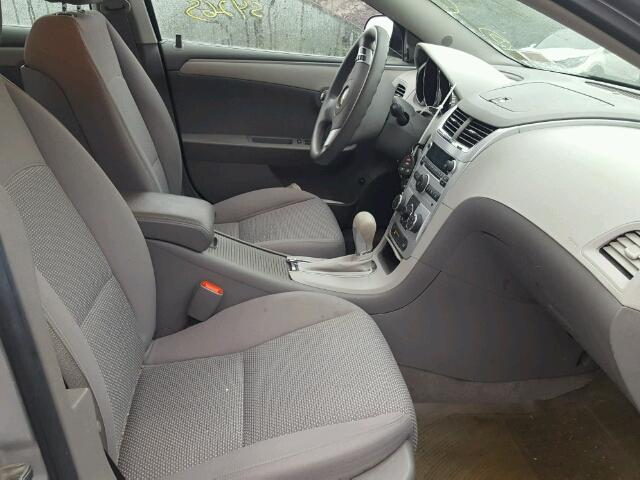 1G1ZG57B89F235188 - 2009 CHEVROLET MALIBU LS ვერცხლისფერი ფოტო 5