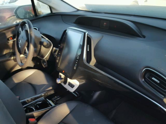 JTDKARFP8H3017945 - 2017 TOYOTA PRIUS PRIM თეთრი ფოტო 5