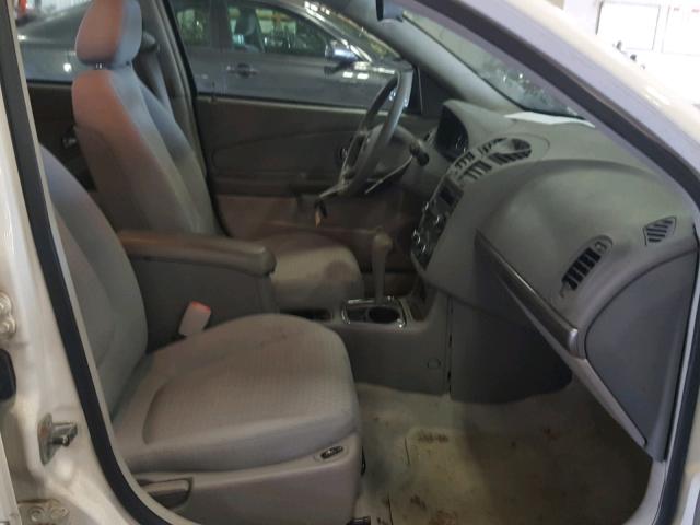 1G1ZS58N87F295895 - 2007 CHEVROLET MALIBU LS WHITE photo 5
