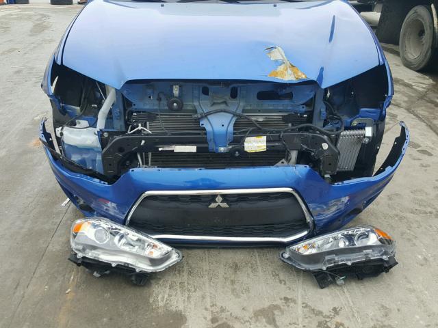 4A4AR3AW4FE040794 - 2015 MITSUBISHI OUTLANDER BLUE photo 9